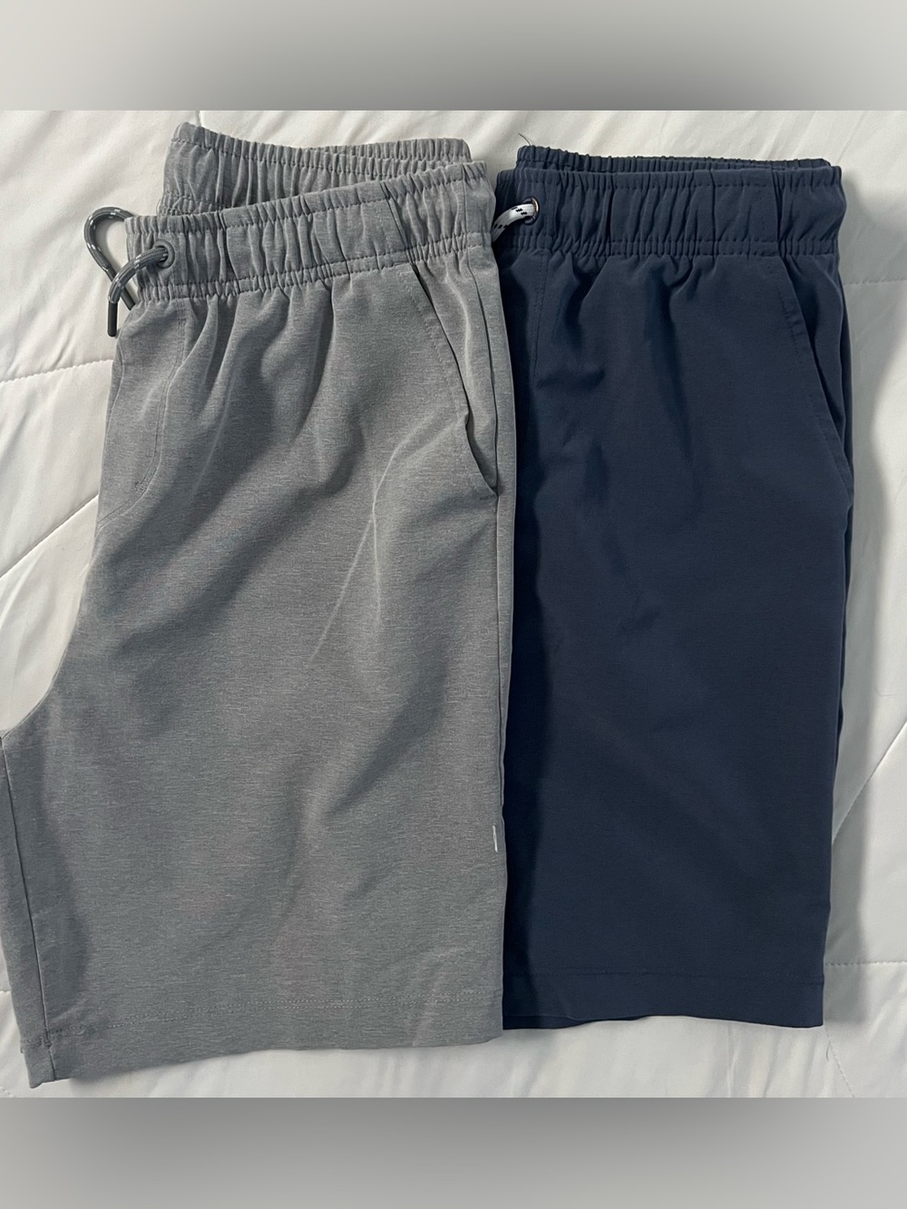Vineyard Vines Elastic-Waist Gray & Navy Performance Shorts LOT YL(16)